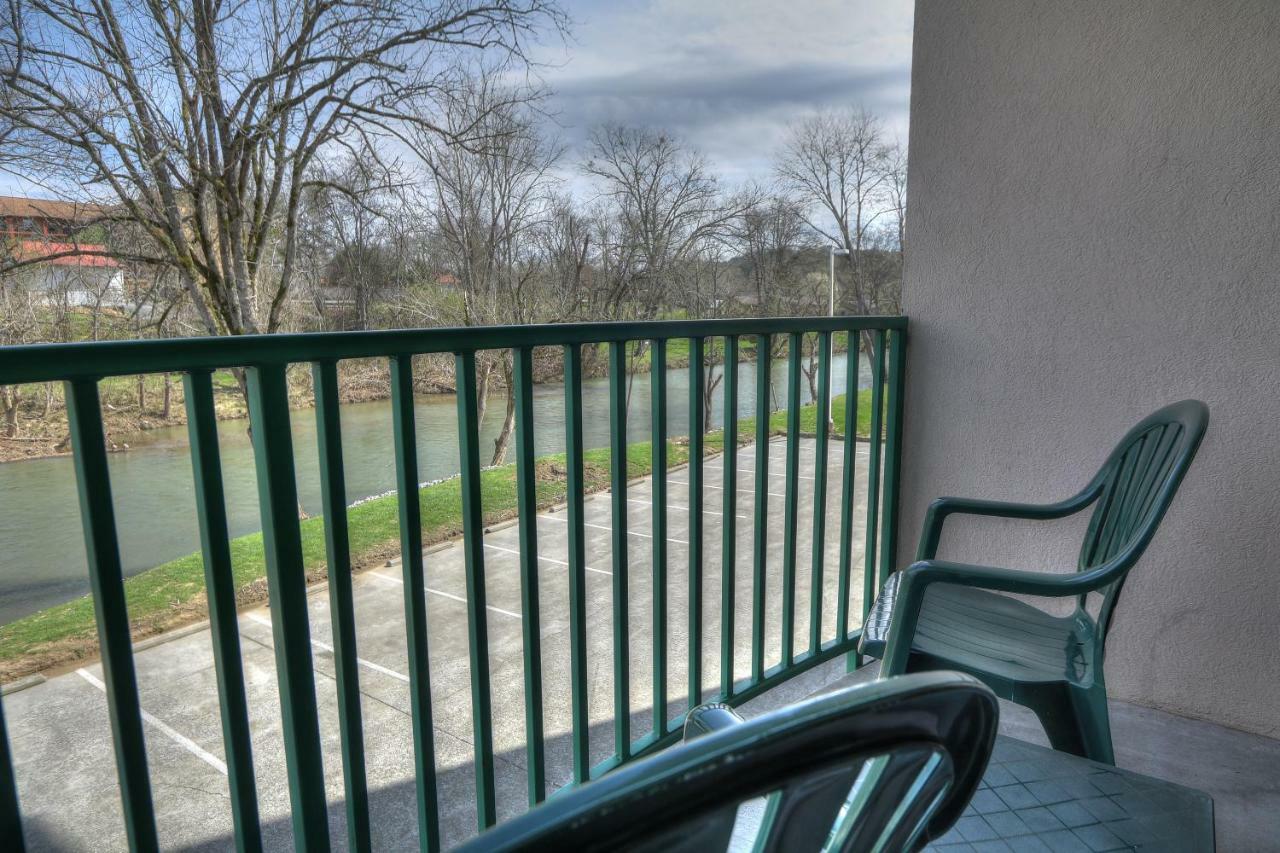 Pigeon River Inn Pigeon Forge Exteriör bild